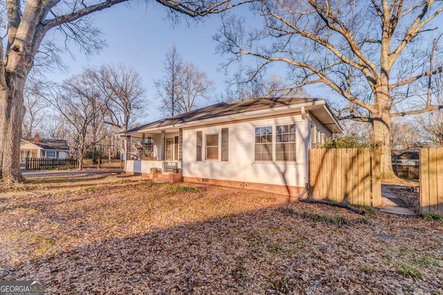 17 N Terrace Avenue SE, Lindale, GA 30147