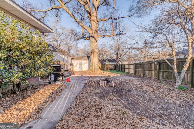 17 N Terrace Avenue SE, Lindale, GA 30147