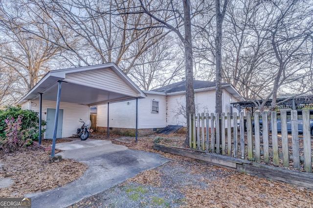 17 N Terrace Avenue SE, Lindale, GA 30147