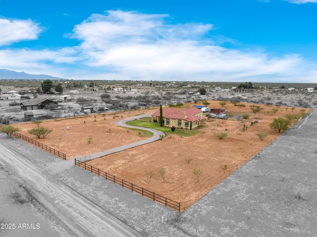 10379 E BLUE SKY Vista, Hereford, AZ 85615
