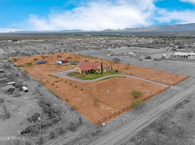 10379 E BLUE SKY Vista, Hereford, AZ 85615