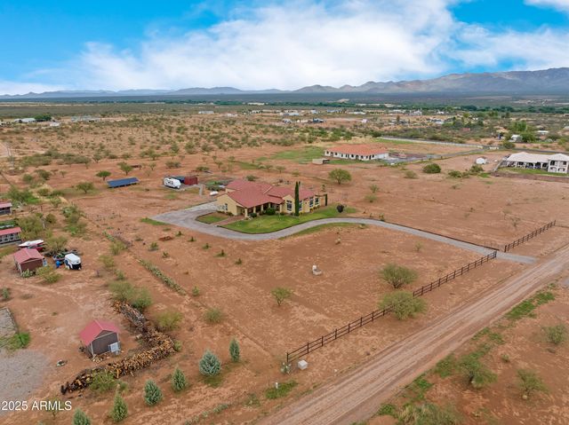 10379 E BLUE SKY Vista, Hereford, AZ 85615