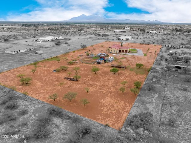 10379 E BLUE SKY Vista, Hereford, AZ 85615