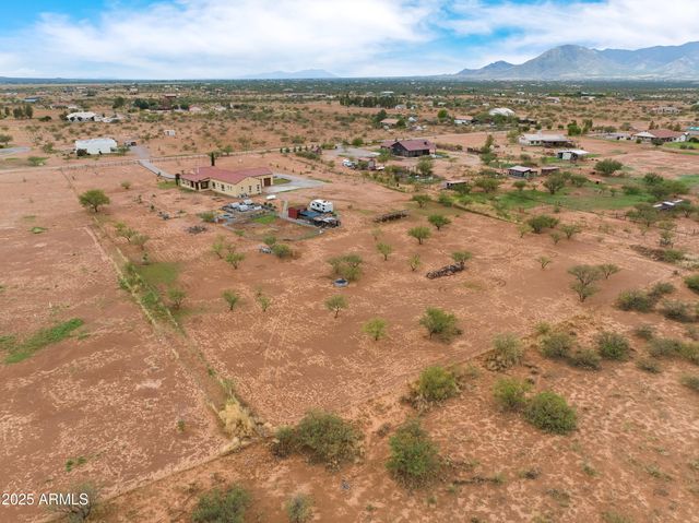 10379 E BLUE SKY Vista, Hereford, AZ 85615