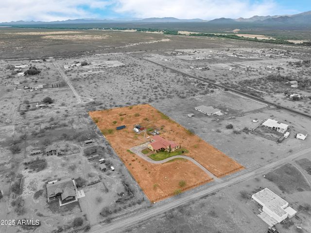 10379 E BLUE SKY Vista, Hereford, AZ 85615