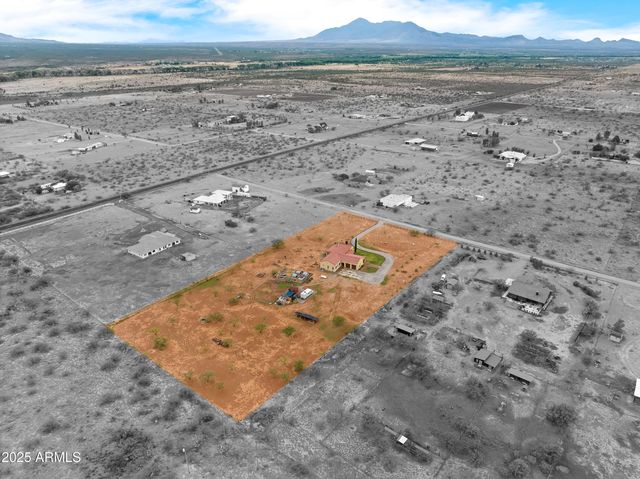 10379 E BLUE SKY Vista, Hereford, AZ 85615