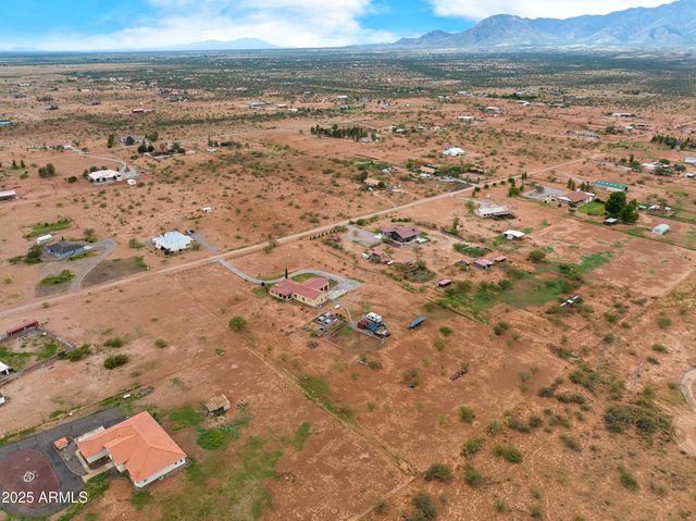 10379 E BLUE SKY Vista, Hereford, AZ 85615