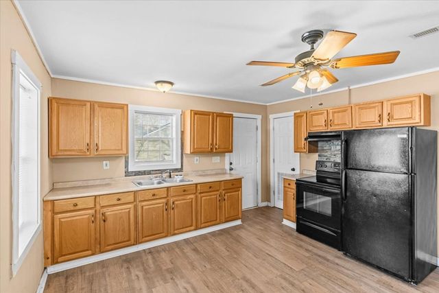 304 Main St, Ashford, AL 36312