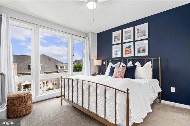 128 CAMBRIA WALK, Alexandria, VA 22304