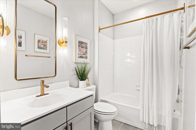 128 CAMBRIA WALK, Alexandria, VA 22304