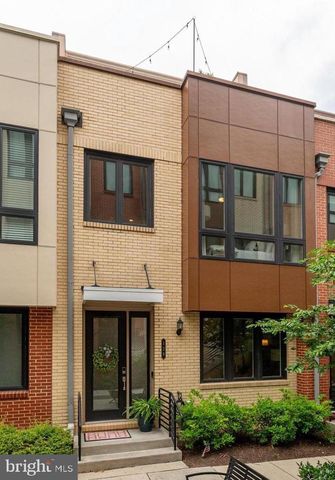 128 CAMBRIA WALK, Alexandria, VA 22304