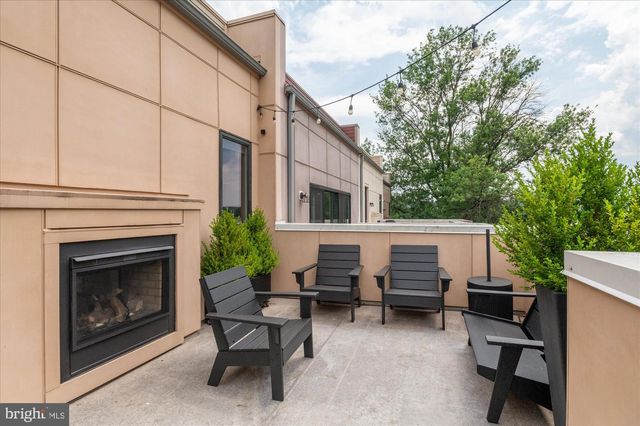 128 CAMBRIA WALK, Alexandria, VA 22304