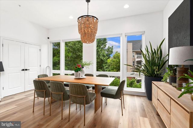 128 CAMBRIA WALK, Alexandria, VA 22304
