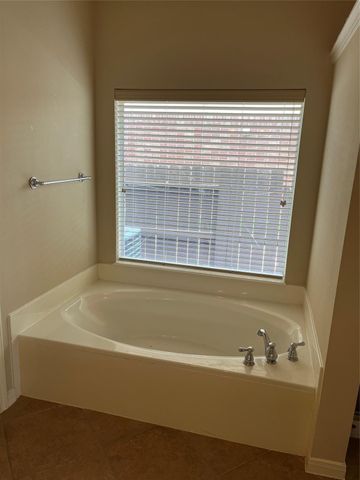 8855 Distant Woods Drive, Houston, TX 77095