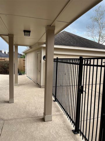 8855 Distant Woods Drive, Houston, TX 77095