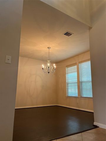 8855 Distant Woods Drive, Houston, TX 77095