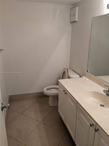 711 N Pine Island Road 314, Plantation, FL 33324