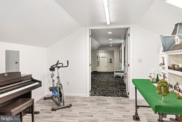 1820 EASTON RD, Kintnersville, PA 18930