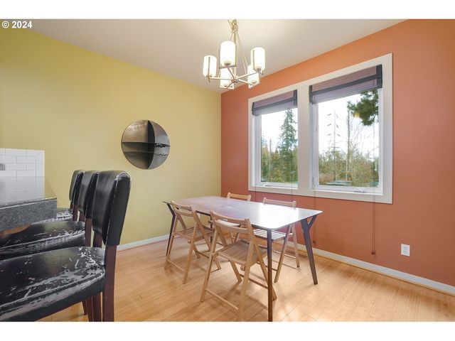 3412 Sw Moss St, Portland, OR 97219