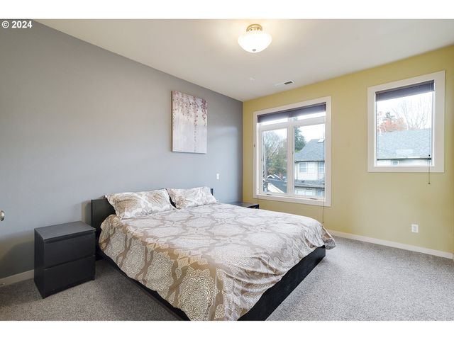 3412 Sw Moss St, Portland, OR 97219