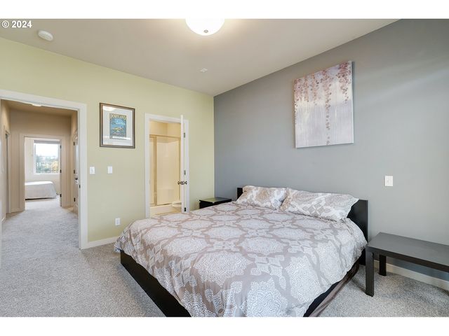 3412 Sw Moss St, Portland, OR 97219