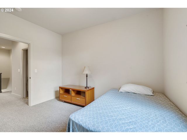 3412 Sw Moss St, Portland, OR 97219