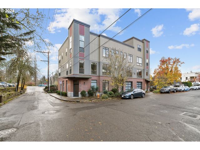 3412 Sw Moss St, Portland, OR 97219