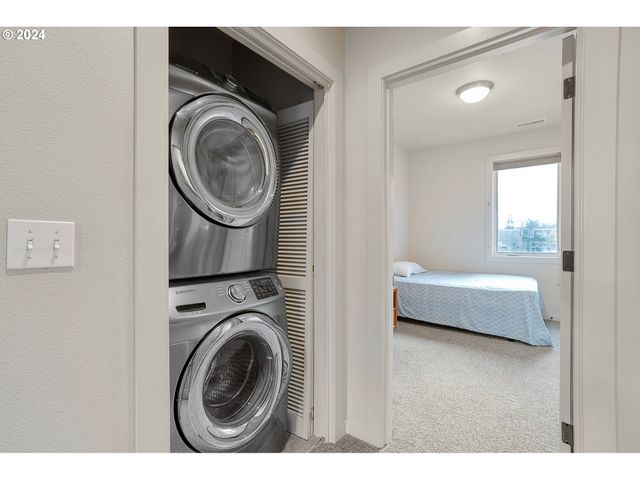 3412 Sw Moss St, Portland, OR 97219