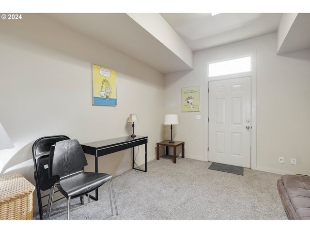 3412 Sw Moss St, Portland, OR 97219