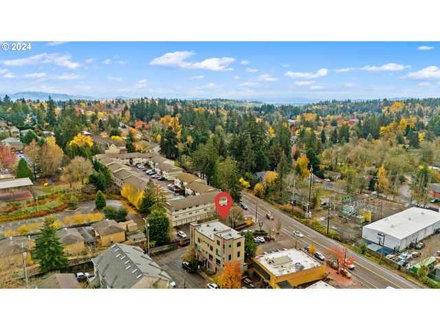 3412 Sw Moss St, Portland, OR 97219