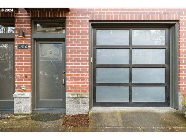 3412 Sw Moss St, Portland, OR 97219
