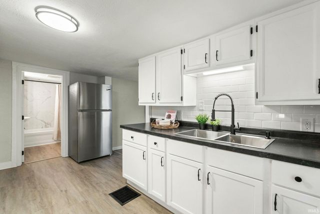 613 S 36th Street, South Bend, IN 46615
