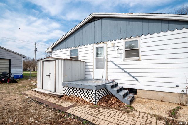 5024 E LAWRENCE Avenue, Chillicothe, IL 61523