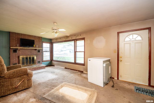 5024 E LAWRENCE Avenue, Chillicothe, IL 61523