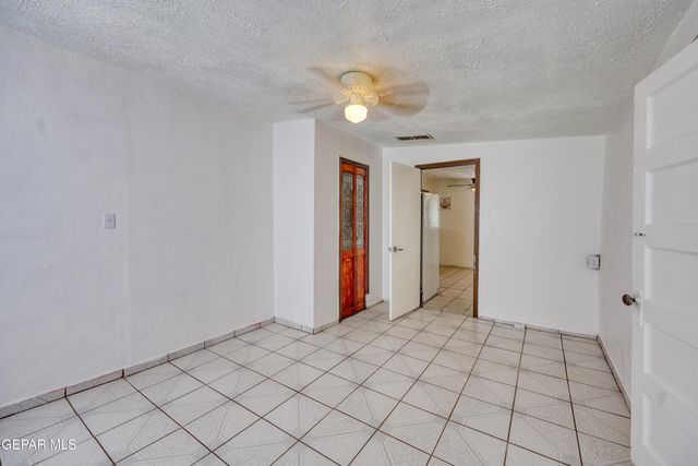 209 EASY Way, El Paso, TX 79932