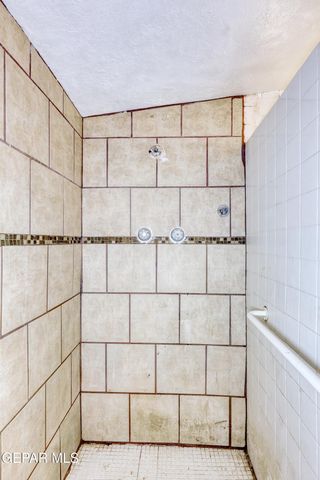 209 EASY Way, El Paso, TX 79932