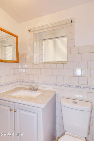 209 EASY Way, El Paso, TX 79932