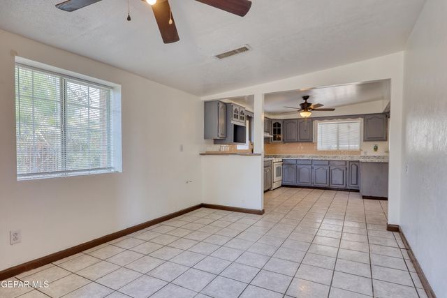 209 EASY Way, El Paso, TX 79932