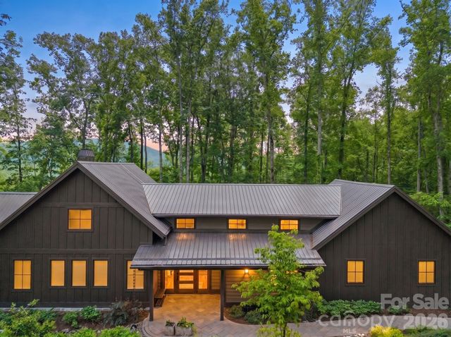 154 Wandering Oaks Way, Asheville, NC 28805