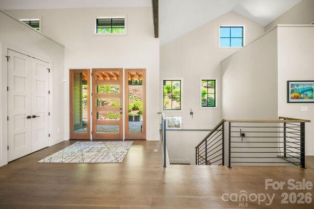 154 Wandering Oaks Way, Asheville, NC 28805