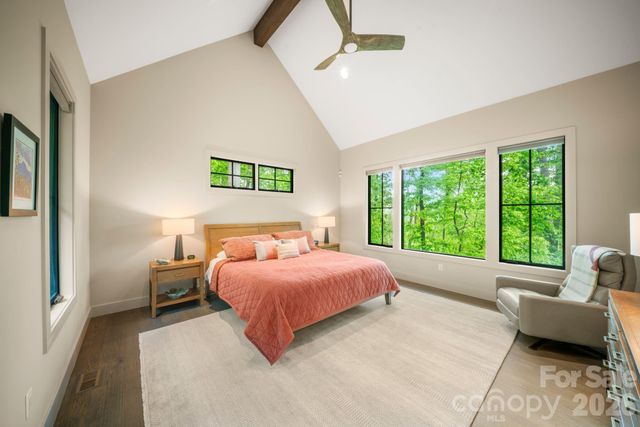 154 Wandering Oaks Way, Asheville, NC 28805