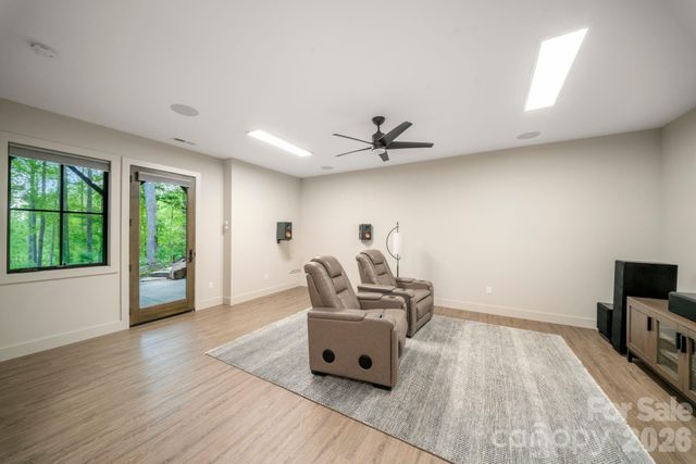 154 Wandering Oaks Way, Asheville, NC 28805