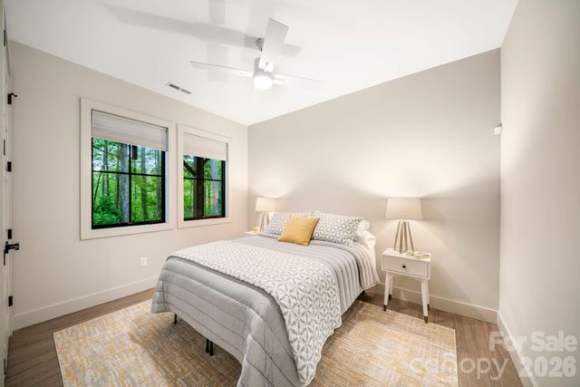 154 Wandering Oaks Way, Asheville, NC 28805