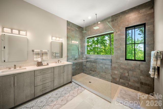 154 Wandering Oaks Way, Asheville, NC 28805