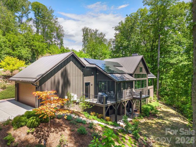 154 Wandering Oaks Way, Asheville, NC 28805