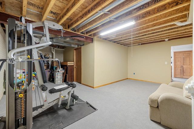 N7848 Maple Ridge ROAD, Oconomowoc, WI 53066