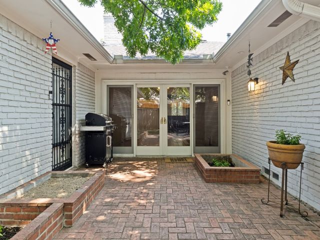 9240 Locarno Drive, Dallas, TX 75243