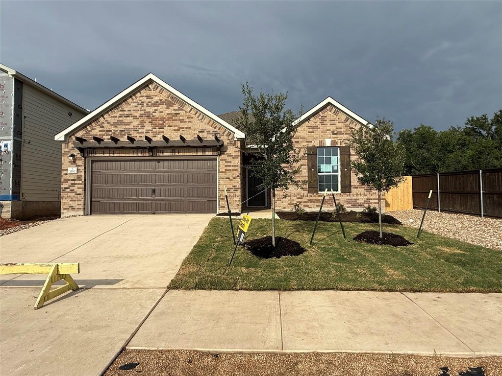 1512 Garlock DR, Leander, TX 78641
