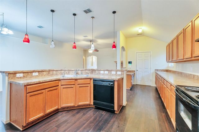 4816 Sapphire Lane, Granbury, TX 76049