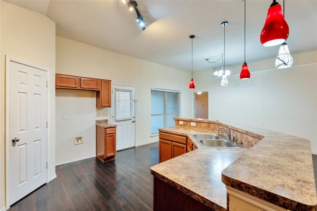 4816 Sapphire Lane, Granbury, TX 76049